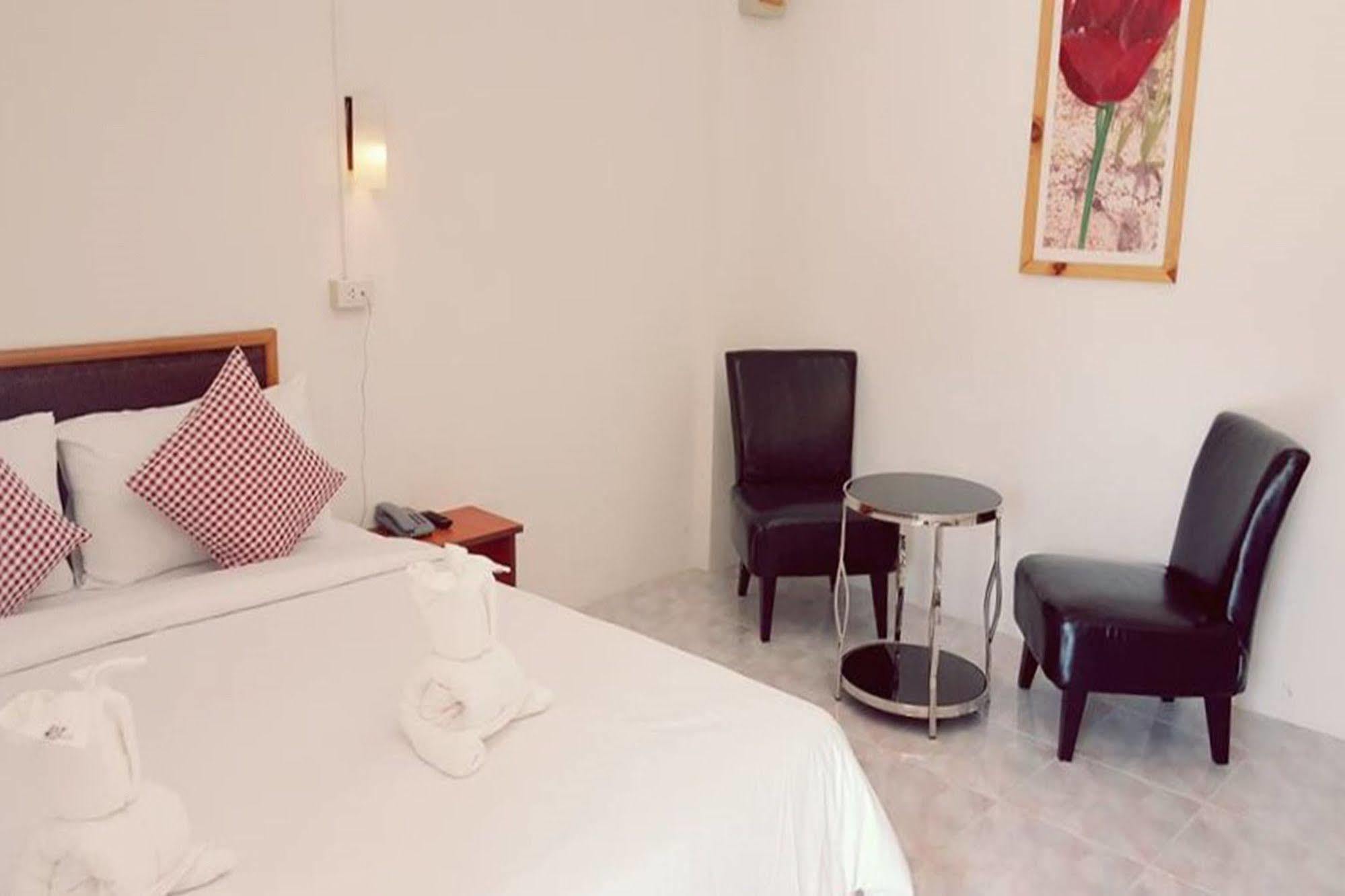 Hotel De Ratt Phuket Εξωτερικό φωτογραφία